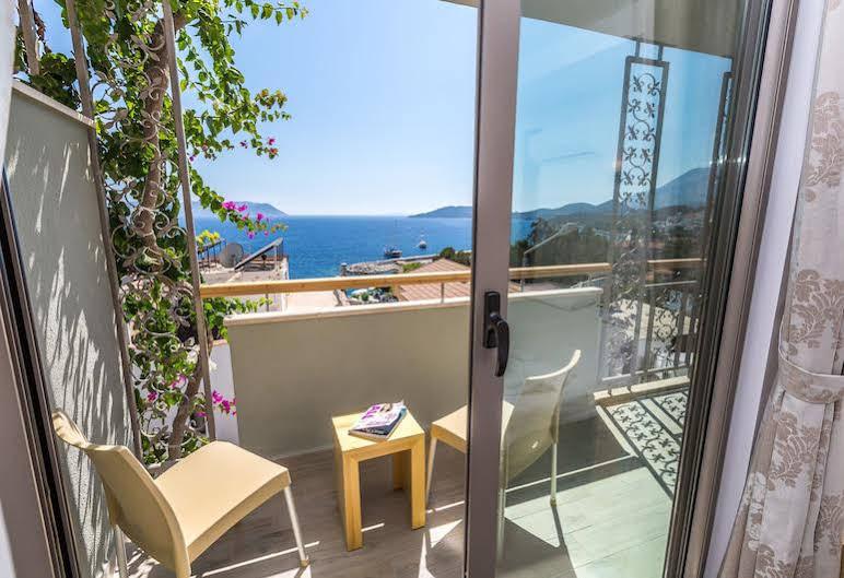 Defne Hotel Kaş Exterior photo