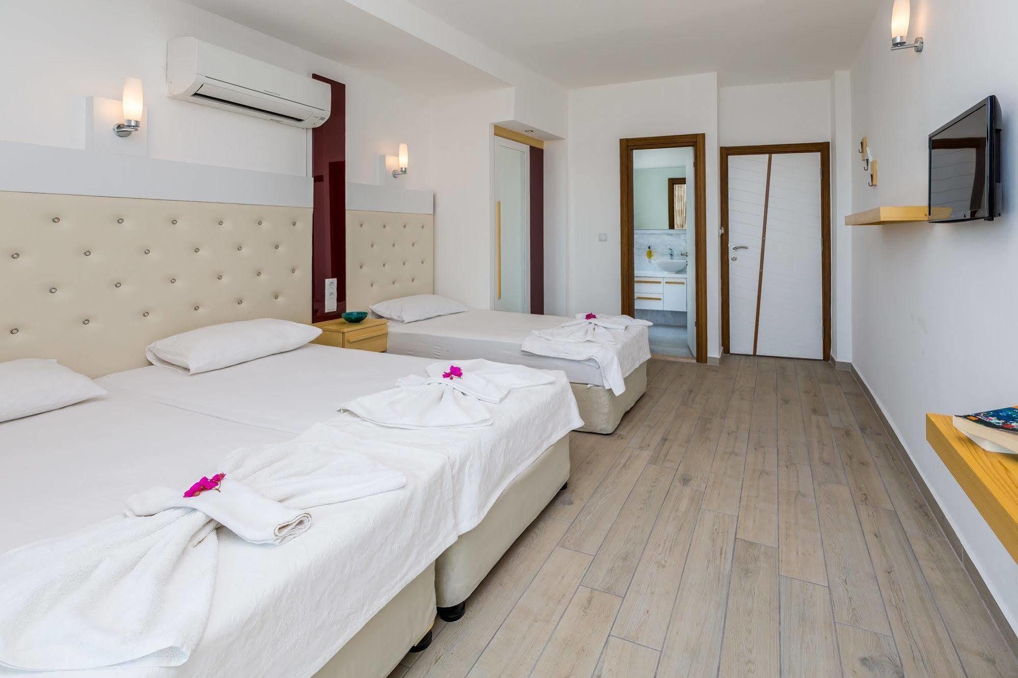Defne Hotel Kaş Exterior photo