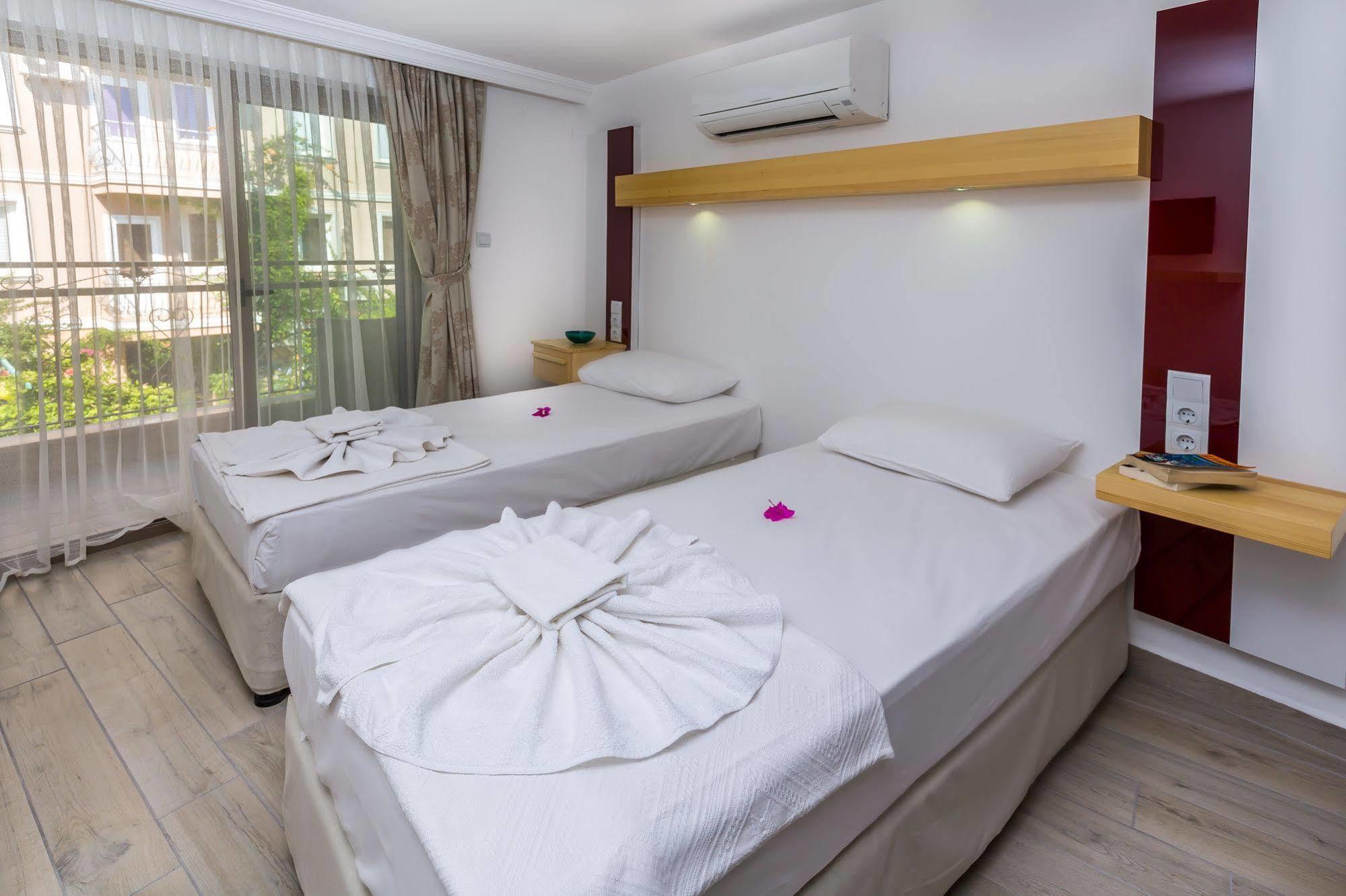 Defne Hotel Kaş Exterior photo