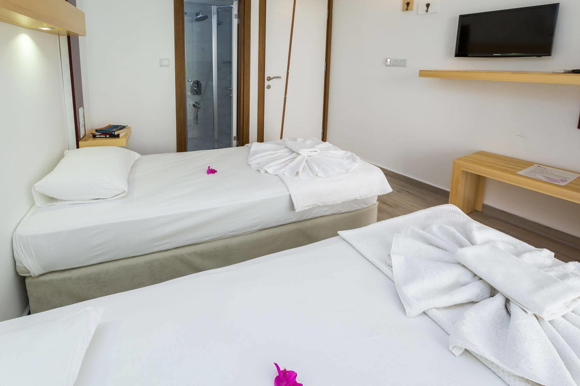 Defne Hotel Kaş Exterior photo